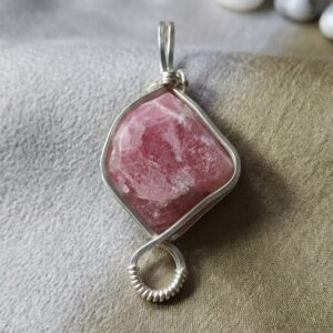 Colgante de Granate Rosa Mexicano.